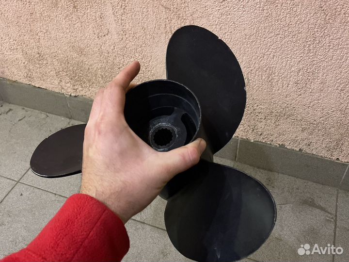 Гребной винт H1-13