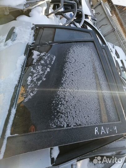 Стекла Toyota Rav4