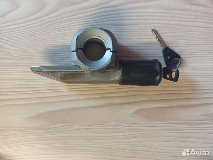 Блокиратор на руль