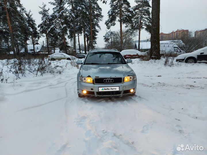 Audi A4 1.8 МТ, 2003, 429 565 км