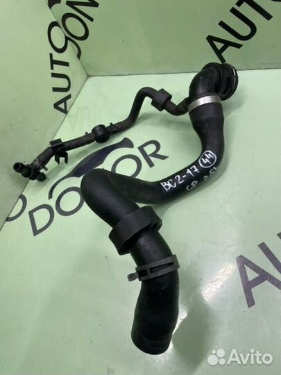 Патрубок системы охлаждения Volkswagen Touareg 7L