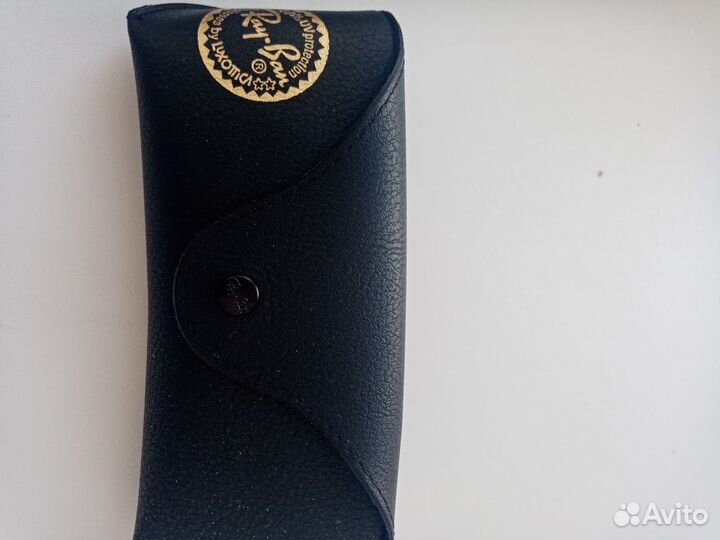 Футляр для очков