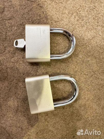 Немецкий замок с ключом