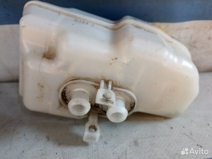 Бачок тормозной Volkswagen Polo седан 1.6 cwva