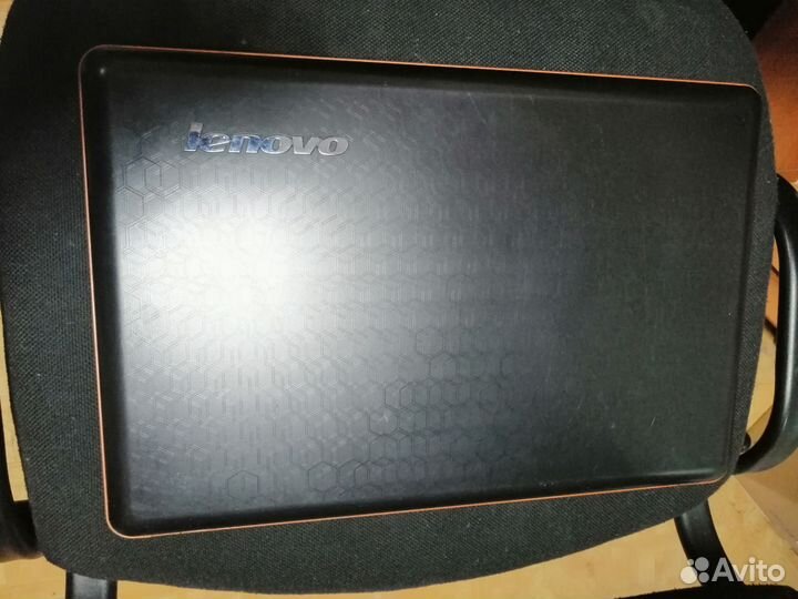 Ноутбук lenovo ideapad u550