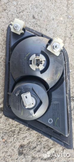 Фонарь В крышку багажника задний левый Mazda 6 GG