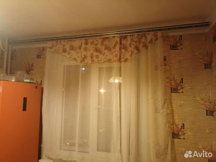 Багета со шторой