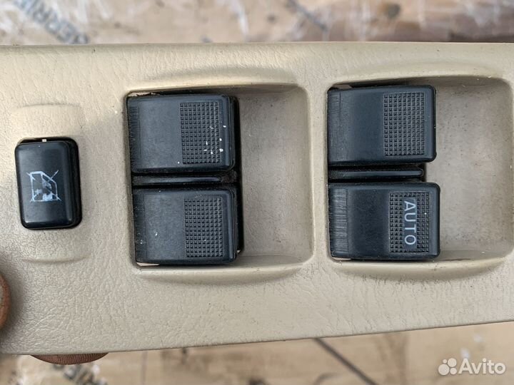 Блок управления стеклоподъемниками mazda familia