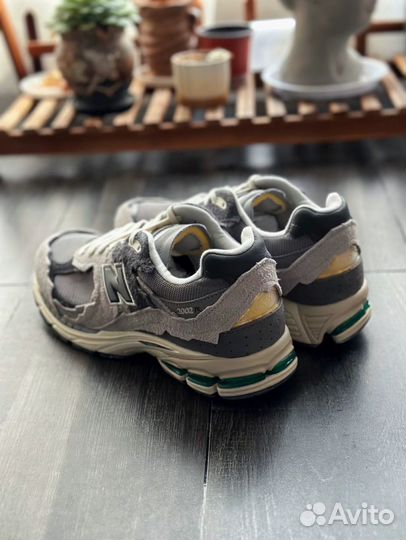 New Balance 2002R оригинал