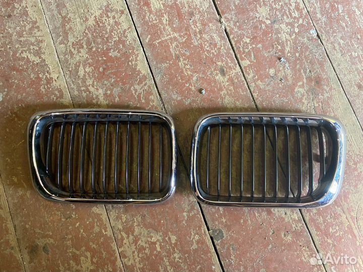 Решетка радиатора (ноздри ) на bmw 3 e36