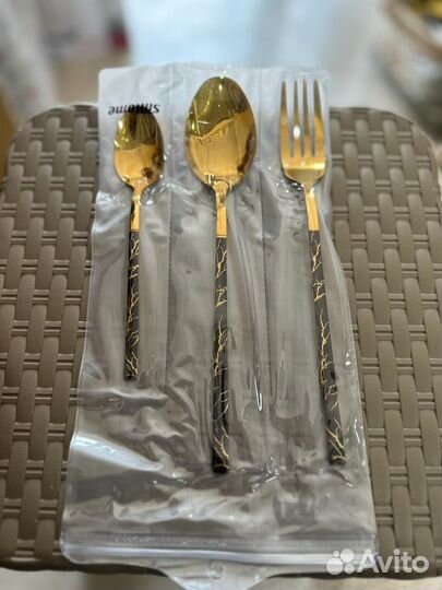 Набор столовых приборов
