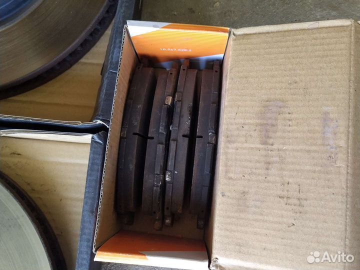 Диски и колодки на тойоту камри v 70