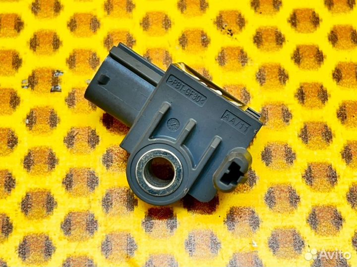 Датчик удара airbag SRS правый Kia Sorento Prime