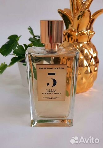 Rosendo Mateu N 5 Floral, Amber, Sensual Musk