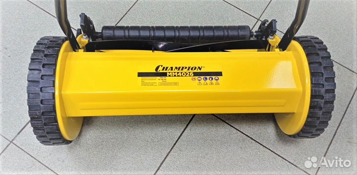 Газонокосилка механическая Champion мм4026
