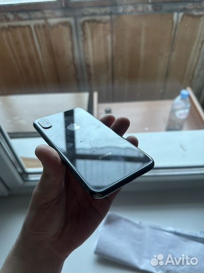 iPhone X, 64 ГБ