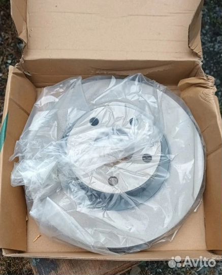 Передние тормозные диски 2шт Subaru Forester 3 SH