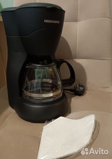 Кофеварка Redmond капельная