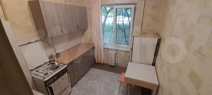 2-к. квартира, 48 м², 1/9 эт.