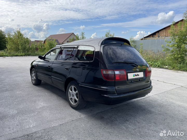 Toyota Caldina, 1994