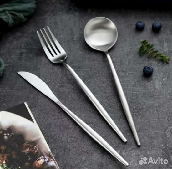 Комплект столовых приборов