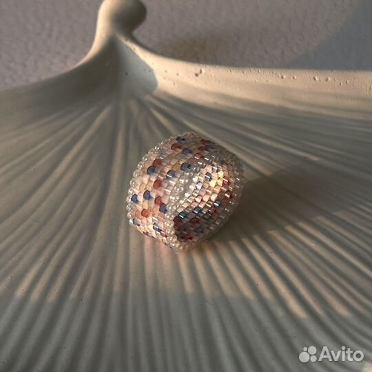 Создаю стильные украшения из бисера