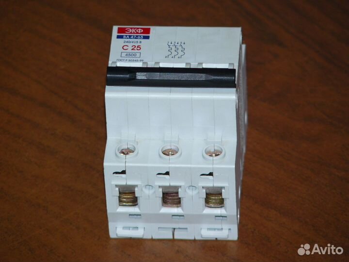 Автоматический выключатель Экф 3P Ва 47-63 С25