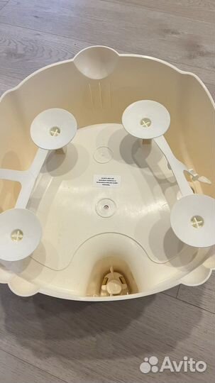 Стульчик для купания kidfinity