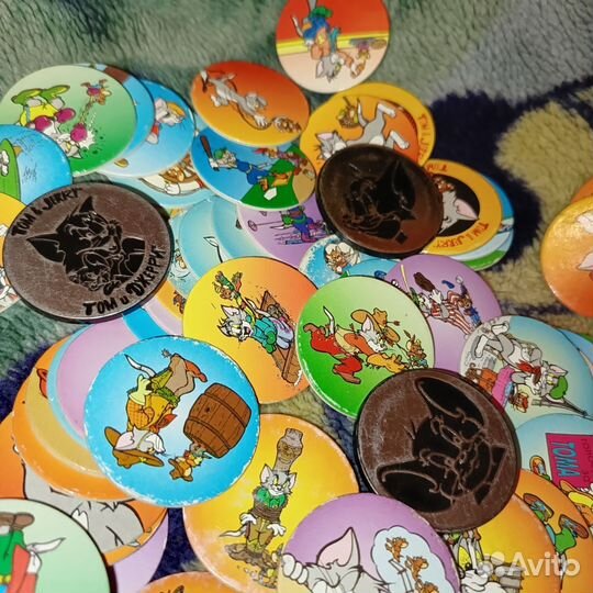 Фишки Том и Джерри 64 разных + биты