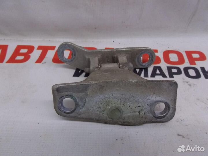 Петля двери передней правой верхняя для Iran Khodr