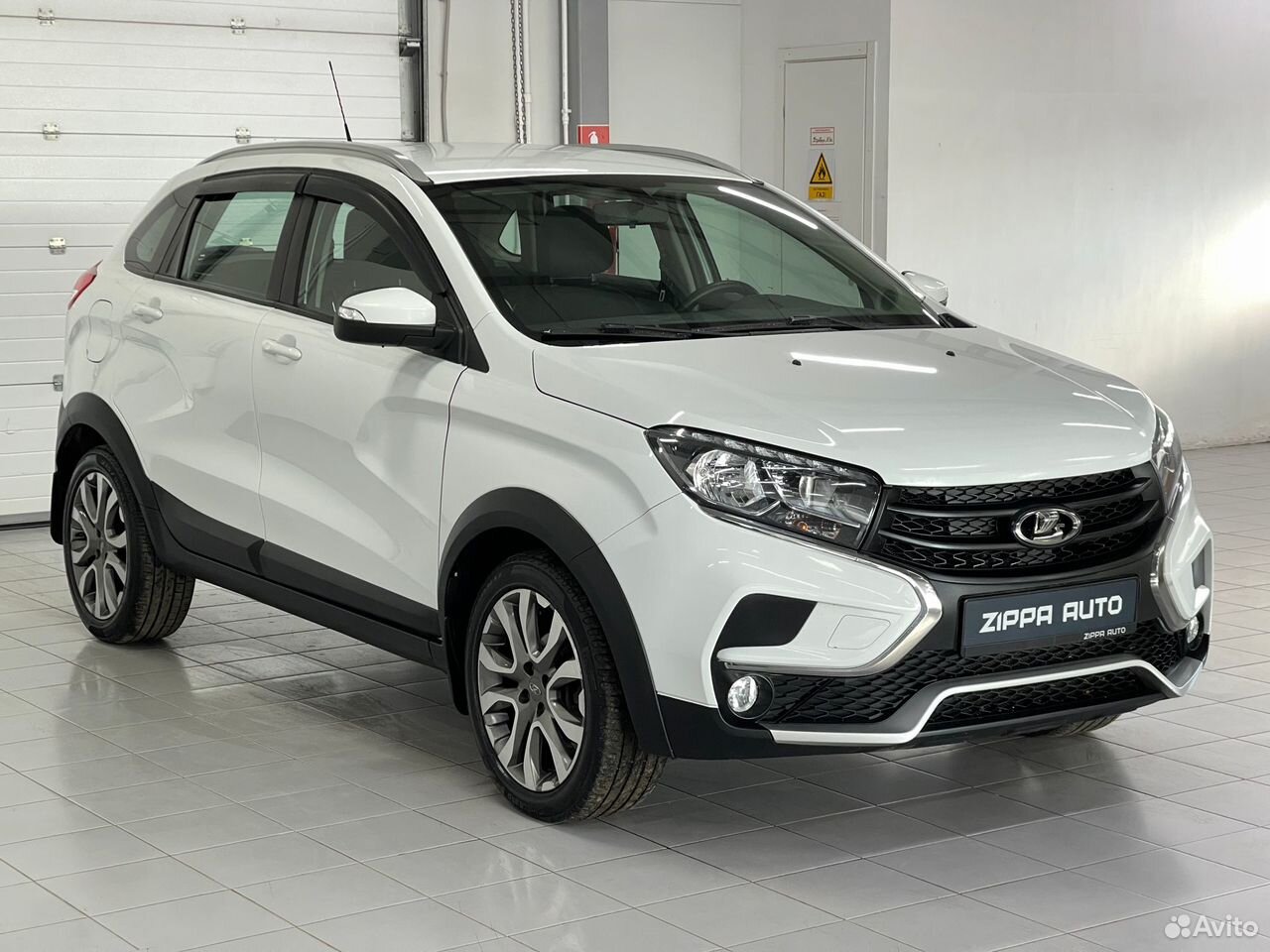 ВАЗ (LADA) XRAY Cross 1.6 CVT, 2020, 135 232 км