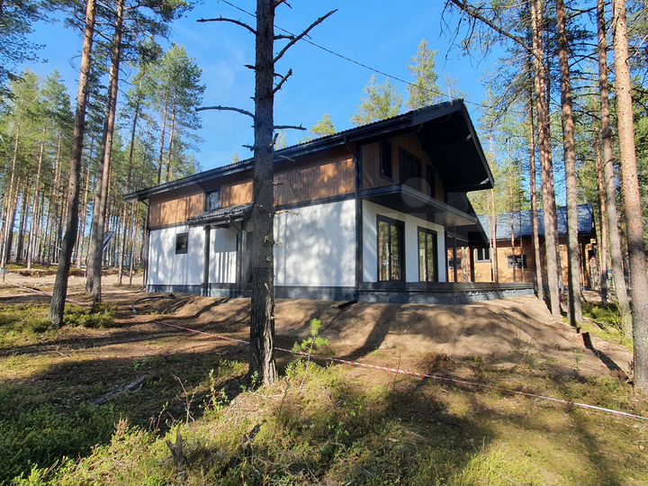 Дом 257 м² на участке 12,5 сот.