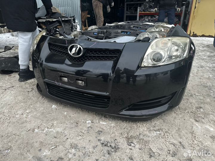 Toyota Auris E150 Ноускат