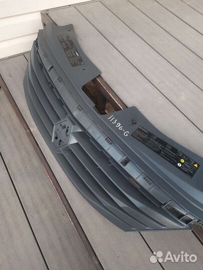 Решетка радиатора renault logan 1 faza2