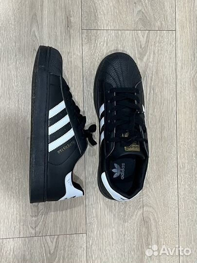 Adidas SuperStar