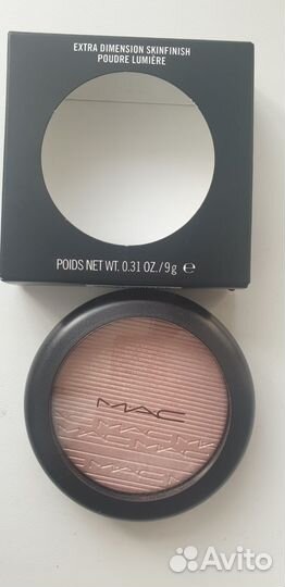 MAC компактная пудра с эффектом сияния
