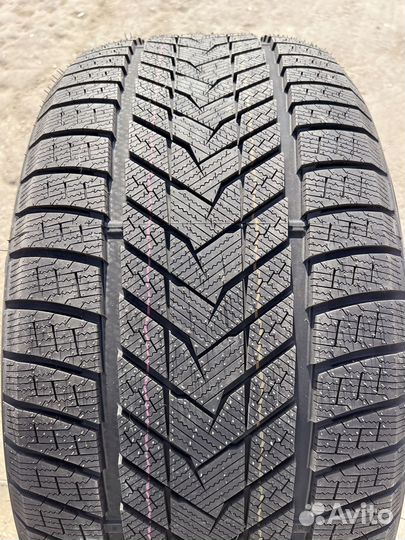 iLink SnowGripper II 275/50 R20 131T