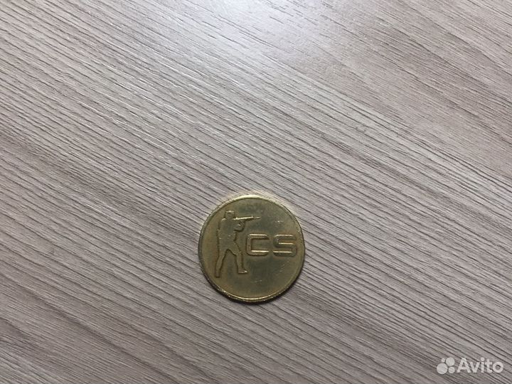 Монетка с логотипом кс го и стендоф 2