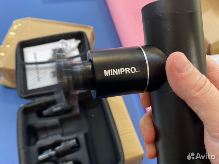 Мощный ударный пистолет массажер