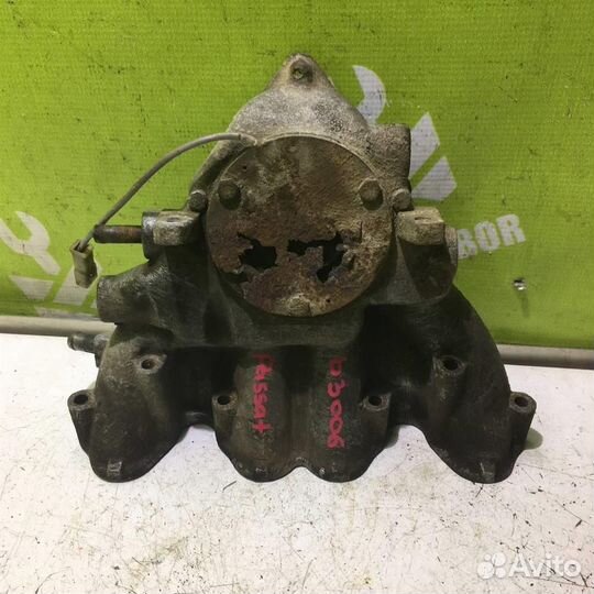 Коллектор впускной Фольксваген Пассат Б3