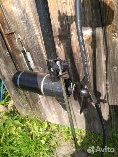 Лодочный электро мотор