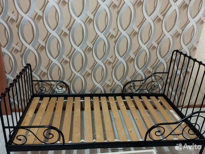 Раздвижная кровать IKEA