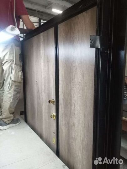 Дверь входная металлическая