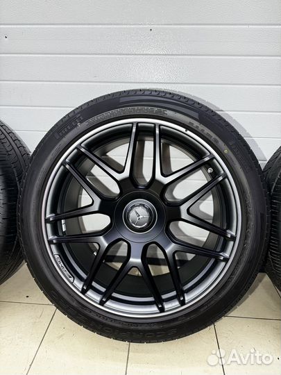 Оригинальные колеса R22 AMG на Mercedes G class