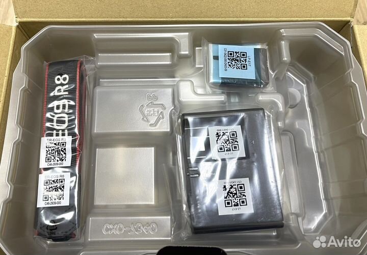 Canon EOS R8 body+Адаптер EF-EOS R новый