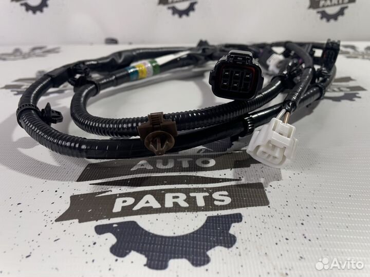 Проводка заднего бампера Toyota Land Cruiser 200