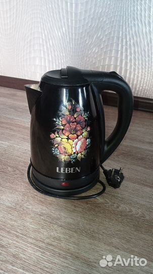 Чайник электрический с орнаментом