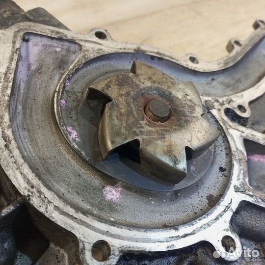 Насос водяной (помпа ) Mercedes-Benz S-Class W220