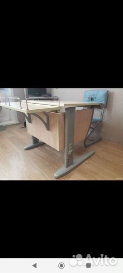 Детская растущая парта с тумбой и полкой