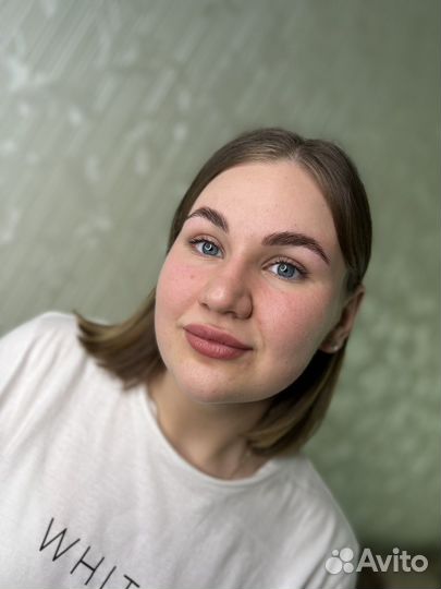 Оформление и окрашивание бровей